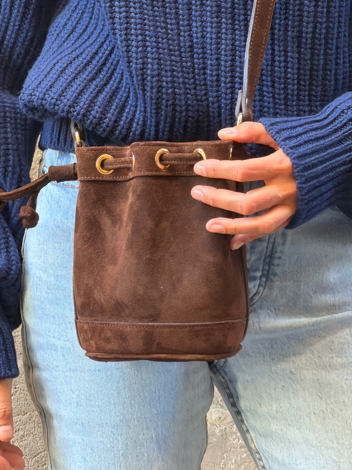 Amira mini Bucket suede Brown
